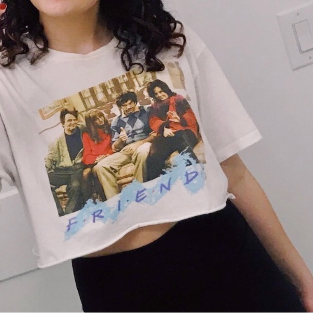 FRIENDS TV Show (Urban Outfitters) 🌸 Vintage Vibes Crop Top